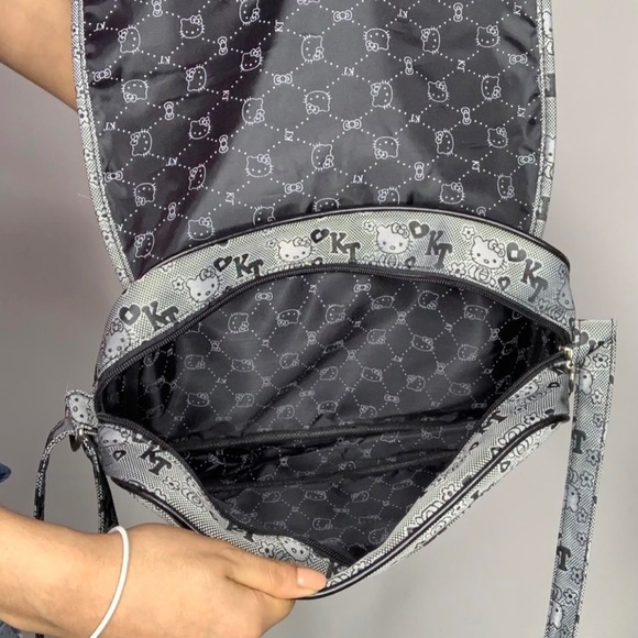 Hello kitty Messenger bag - Picture 3 of 12
